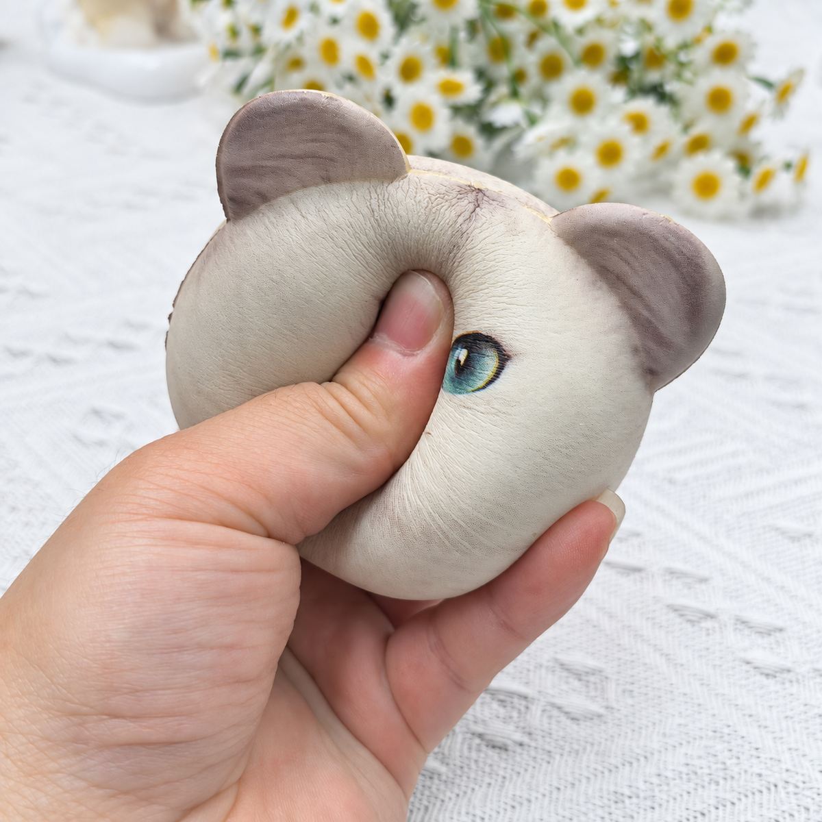 Cat Head Squishy – Foam Stress Relief Toy